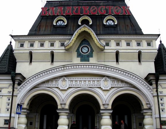 Land Tour: Tuyến đường sắt xuyên Siberia Irkutsk – Vladivostok, ngày khởi hành và giá vé năm 2026/2027